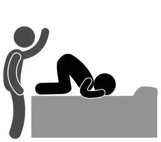 “轻触”的魅力：探索“tickle”在字母圈中的神秘游戏方式是什么？ 一