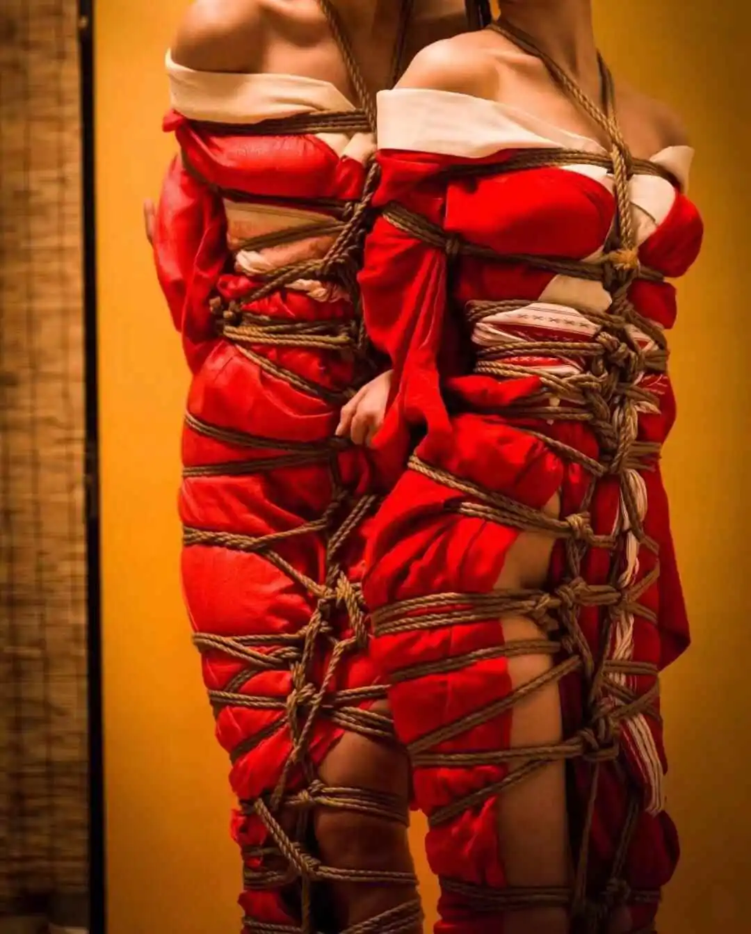 BDSM到底是什么？了解你的内心欲望与边界 一