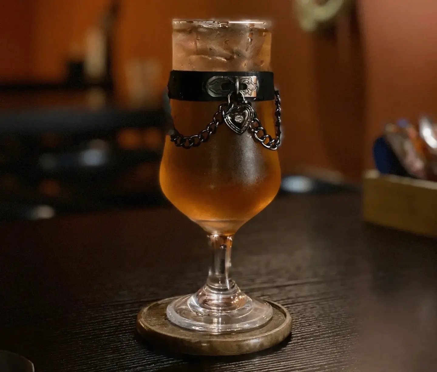 SM亚文化中的女王与奴隶:你准备好接受这种关系了吗? 一