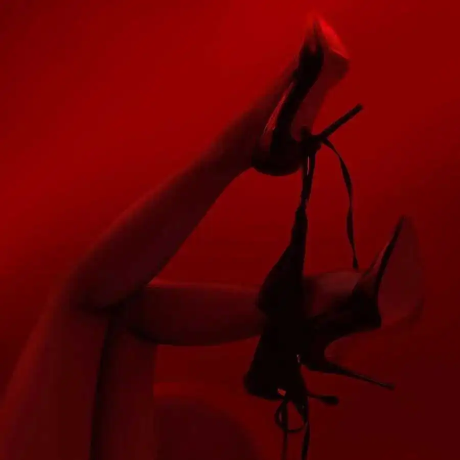 探索s倾向：你了解自己内心的渴望吗？BDSM圈子的深入分析与分享 一